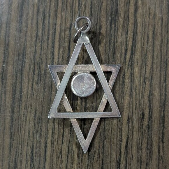 Vintage Sterling Silver (925) Star of David Pendant with Black Onyx Cabochon - Picture 3 of 4